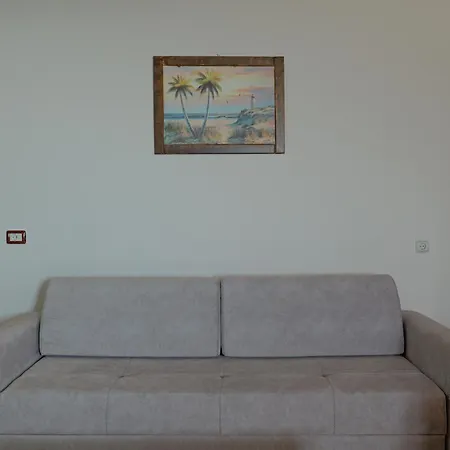 Arthur's 4apartments Borsh