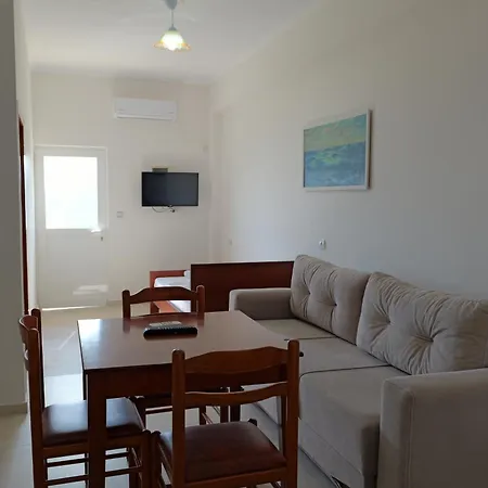 Arthur's 4apartments * Borsh