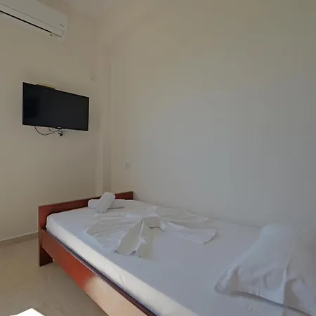 Δωμάτια σε οικογενειακή κατοικία Arthur's 4apartments