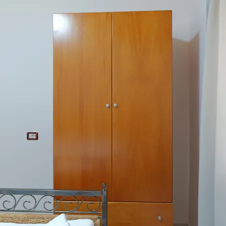 Arthur's 4apartments Borsh