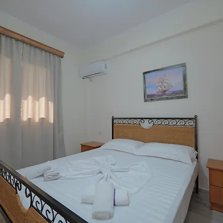 Arthur's 4apartments Δωμάτια σε οικογενειακή κατοικία *