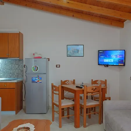 Homestay Arthur's 4apartments *
