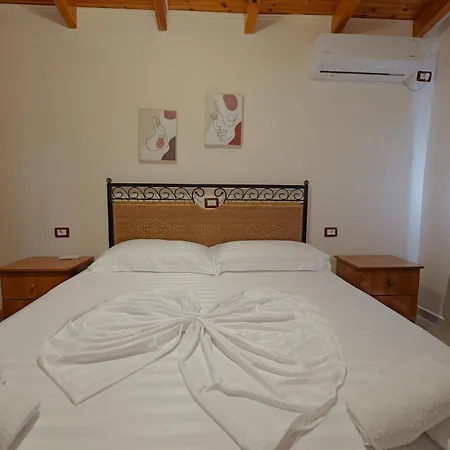 Arthur's 4apartments Δωμάτια σε οικογενειακή κατοικία *